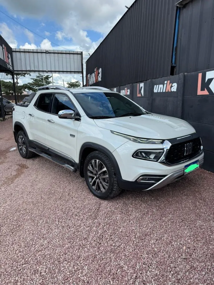  FIAT TORO RANCH 4X4 AUTOMÁTICA 